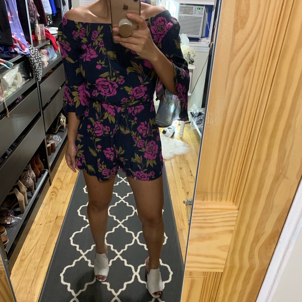 Express- Romper - Picture 2 of 4
